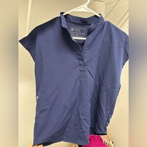 FIGS XXS Scrub Top
